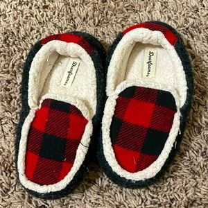 Dearfoams toddler boys house shoes